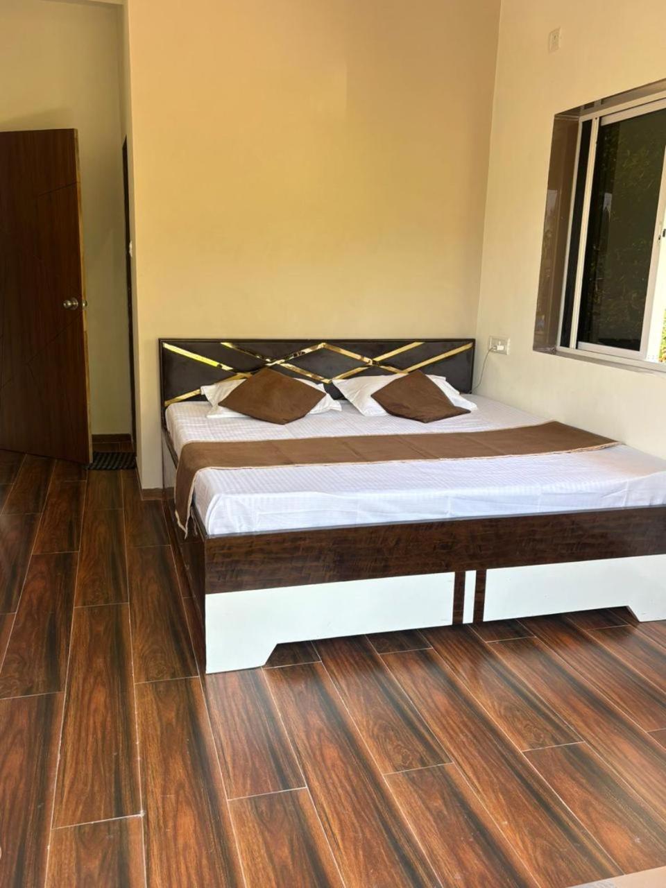 Stella Villa Murud  Exterior photo